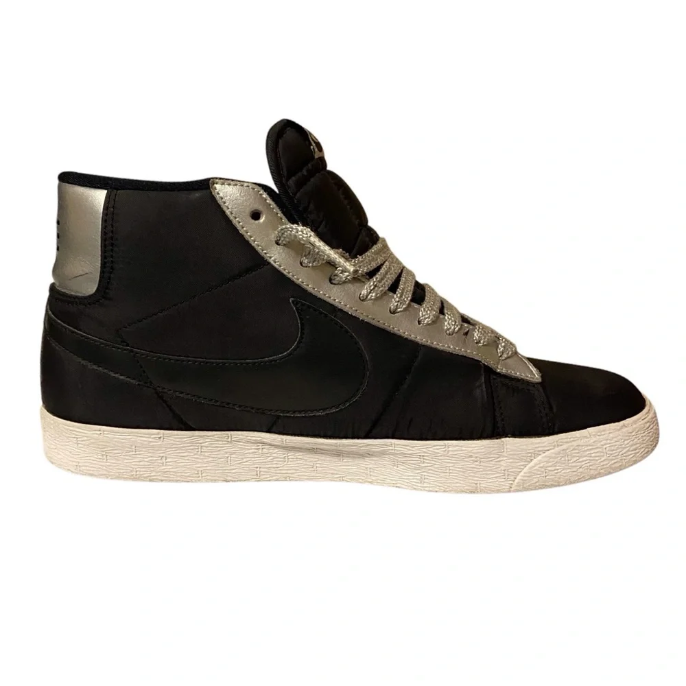 Nike SB Blazer High Black Metallic Silver Size 10 Men’s Shoe 315877-008
